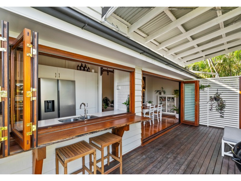 16 Cobden Street, Moorooka QLD 4105