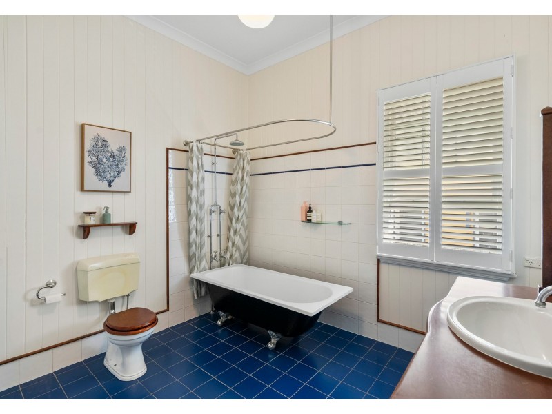 16 Cobden Street, Moorooka QLD 4105