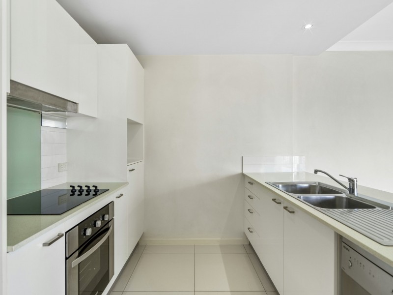 3/12 Lake Street, Yeronga QLD 4104