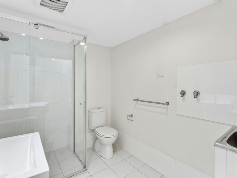 3/12 Lake Street, Yeronga QLD 4104