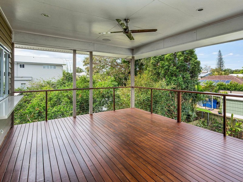 10 Newcastle Street, Fairfield QLD 4103