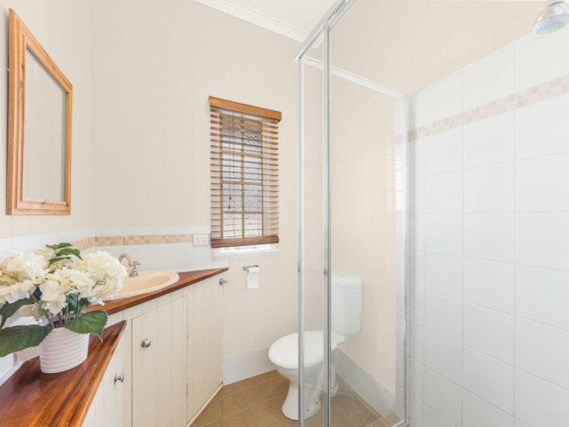 50 Railway Terrace, Dutton Park QLD 4102