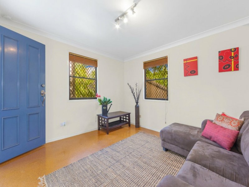 50 Railway Terrace, Dutton Park QLD 4102