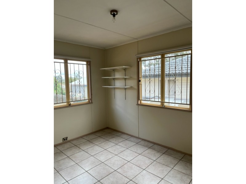 8 Burgess Street, Salisbury QLD 4107