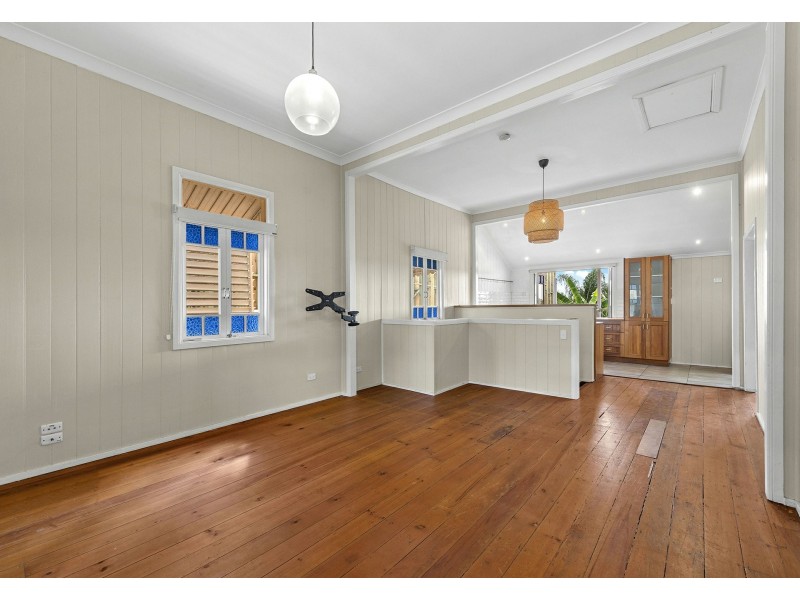 46 Ninth Avenue, Coorparoo QLD 4151