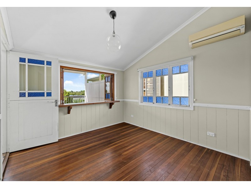 46 Ninth Avenue, Coorparoo QLD 4151