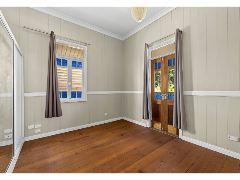 46 Ninth Avenue, Coorparoo QLD 4151