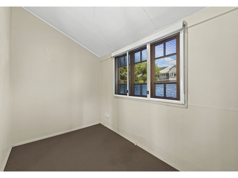 46 Ninth Avenue, Coorparoo QLD 4151