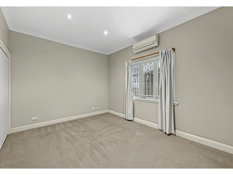 46 Ninth Avenue, Coorparoo QLD 4151