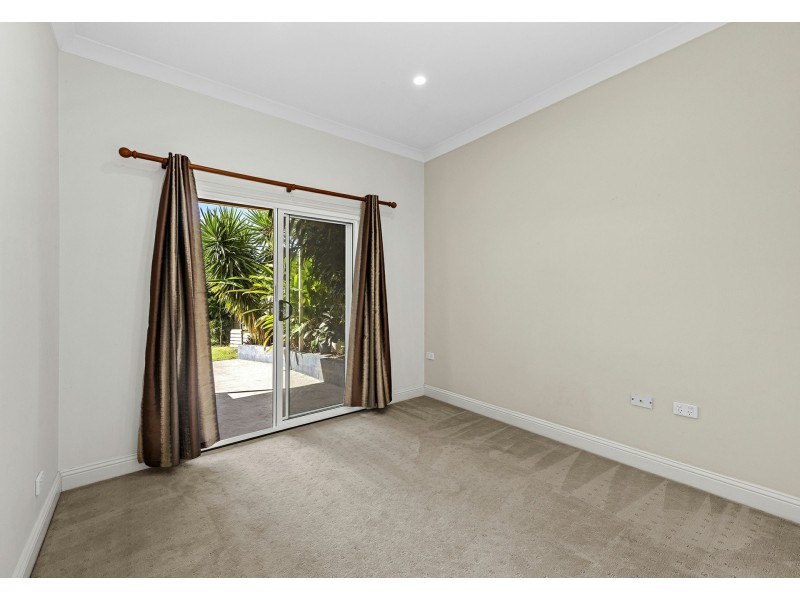 46 Ninth Avenue, Coorparoo QLD 4151