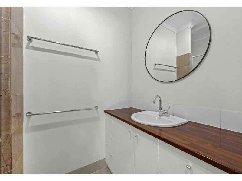 46 Ninth Avenue, Coorparoo QLD 4151