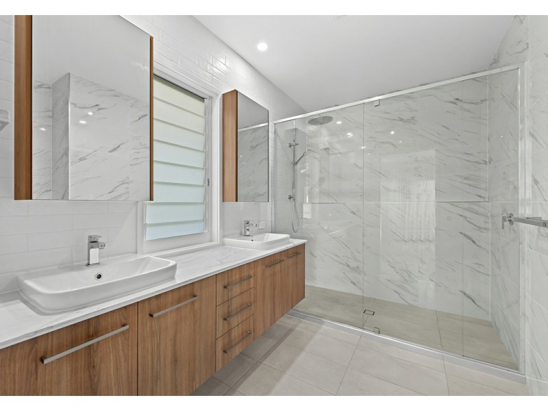 230 Park Road, Yeerongpilly QLD 4105