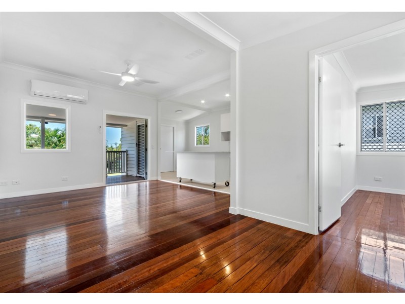 11 Calston Street, Oxley QLD 4075