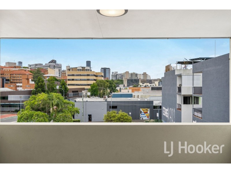 20/6 Lockhart Street, Woolloongabba QLD 4102