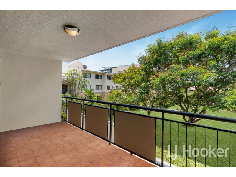 42/55 Harries Road, Coorparoo QLD 4151