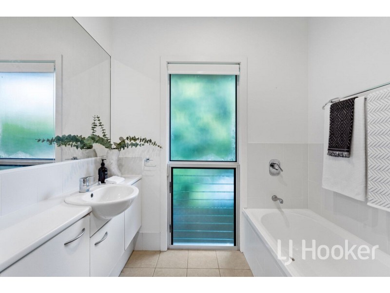 8 Ward Street, Tewantin QLD 4565