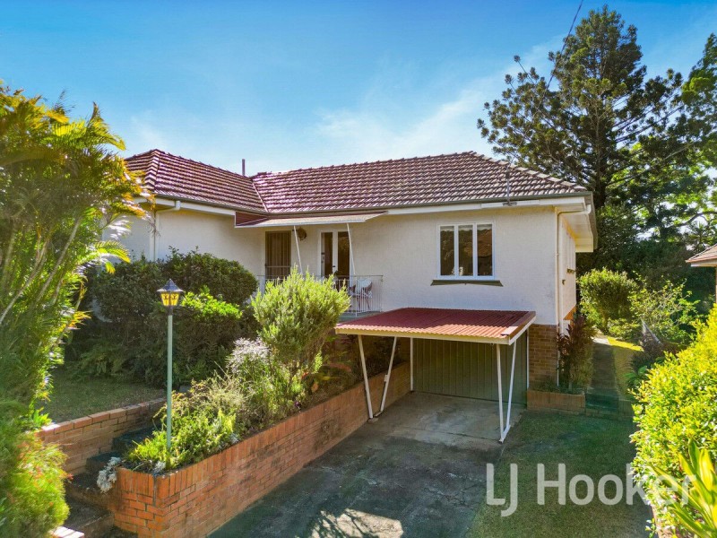 75 Galsworthy Street, Holland Park West QLD 4121