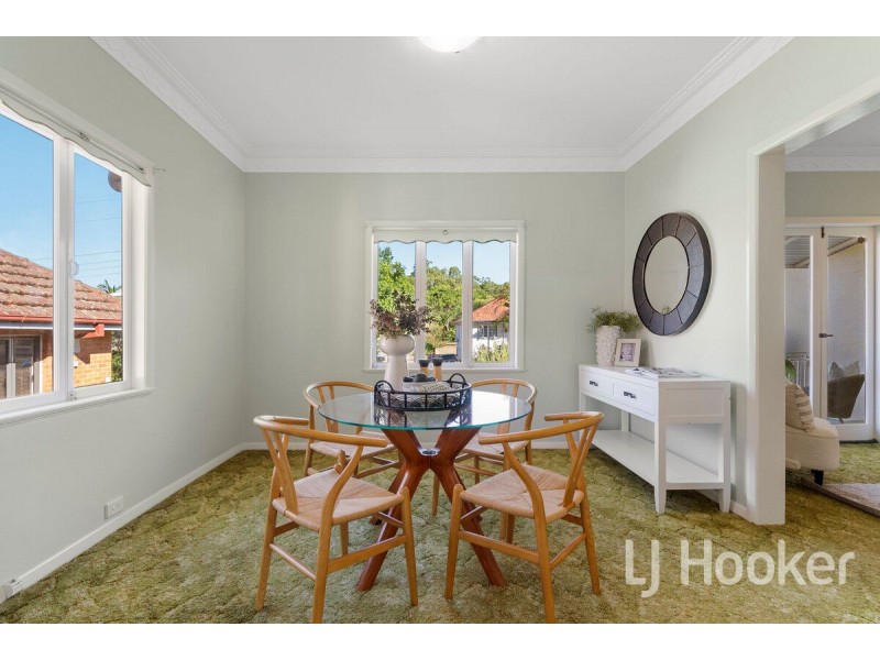 75 Galsworthy Street, Holland Park West QLD 4121