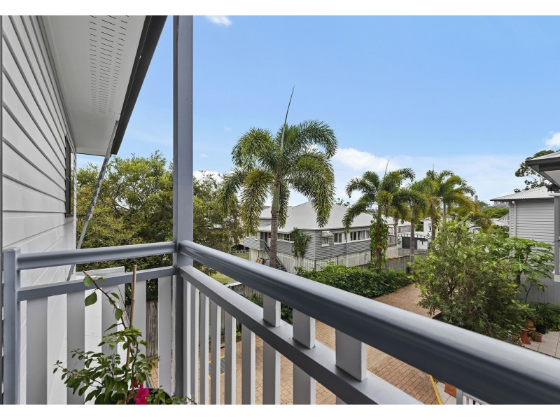 2/110 Waverley Street, Annerley QLD 4103