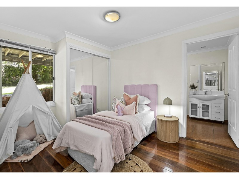 34 Louis Street, Annerley QLD 4103