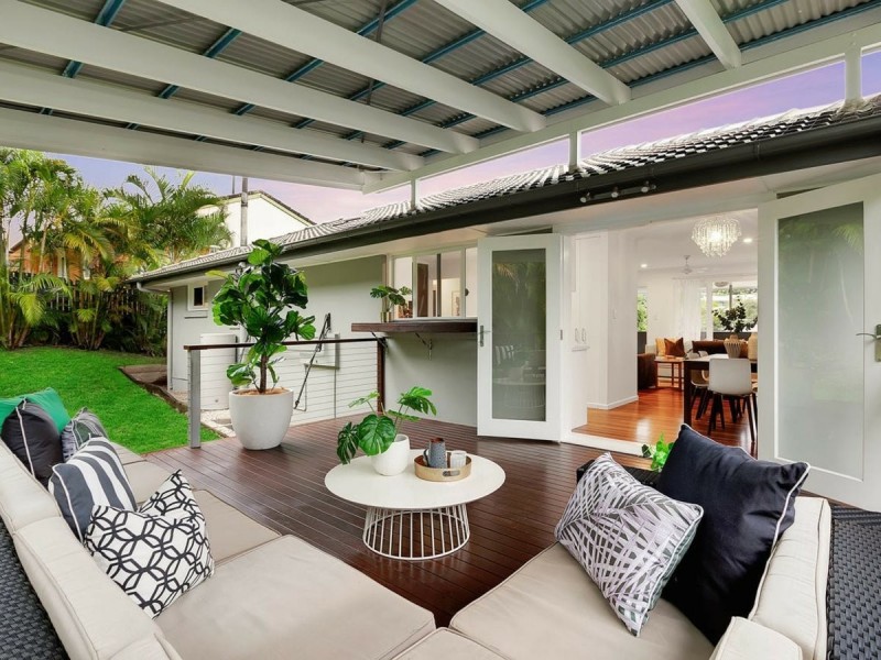 8 Eastment Street, Bardon QLD 4065