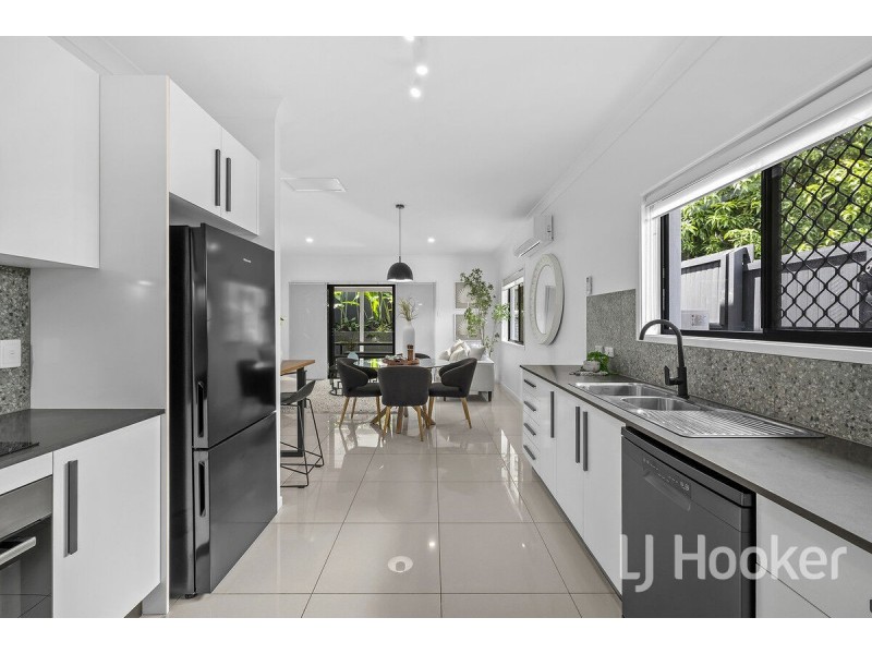 2/76 Forest Street, Moorooka QLD 4105