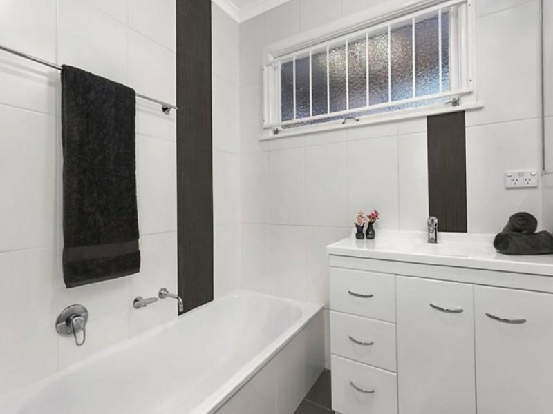 7 Orchard Street, Toowong QLD 4066