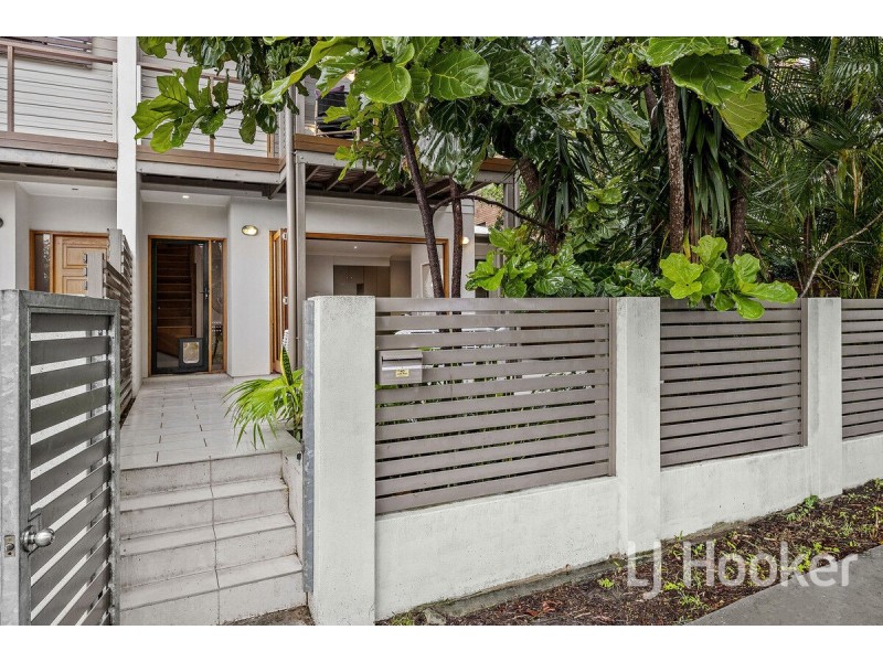 1/56 Real Street, Annerley QLD 4103