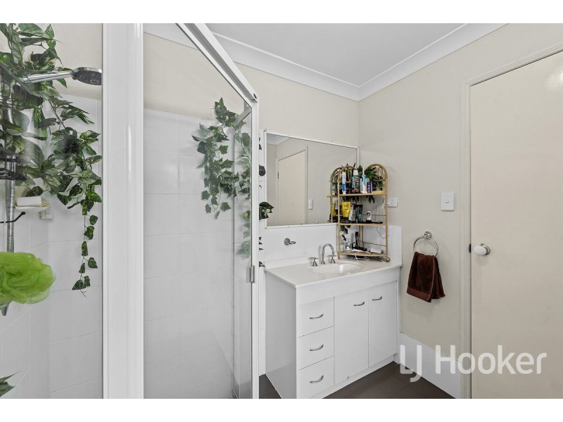 4 Glorious Way, Forest Lake QLD 4078