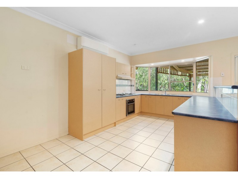 14 Crediton Place, Forest Lake QLD 4078