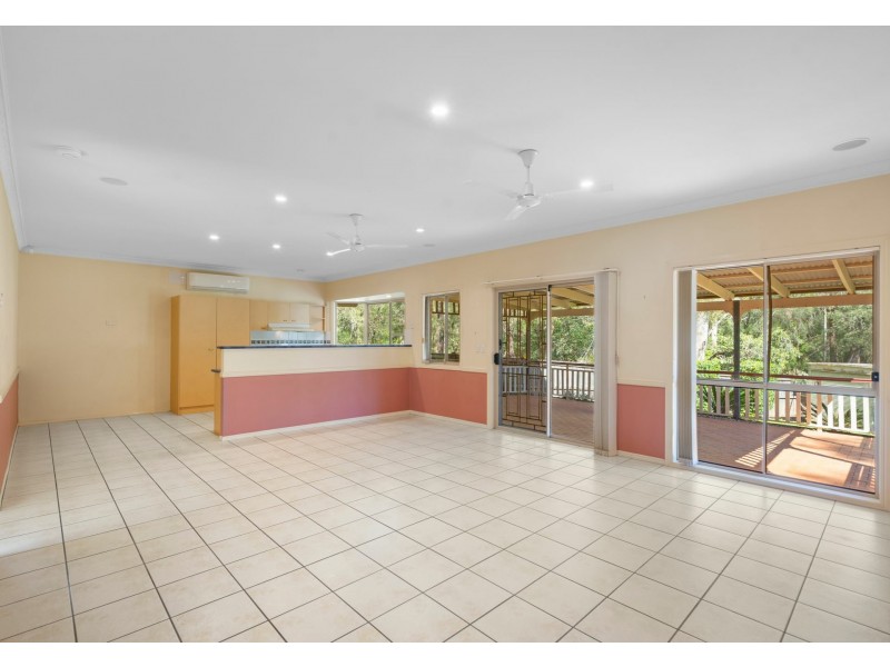 14 Crediton Place, Forest Lake QLD 4078