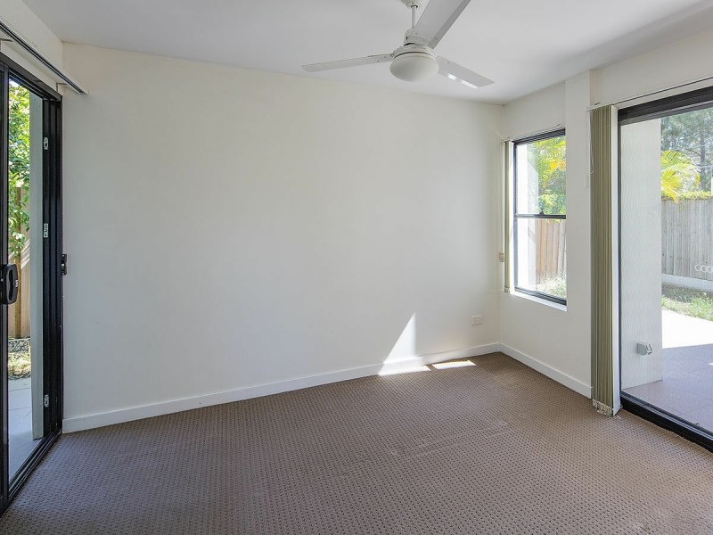 27/21 Fenton Street, Fairfield QLD 4103