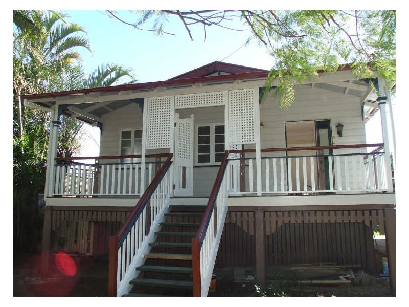 13 Myla Street, Tennyson QLD 4105