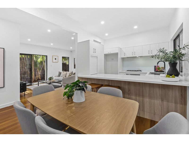 2/39 Moorak Street, Taringa QLD 4068