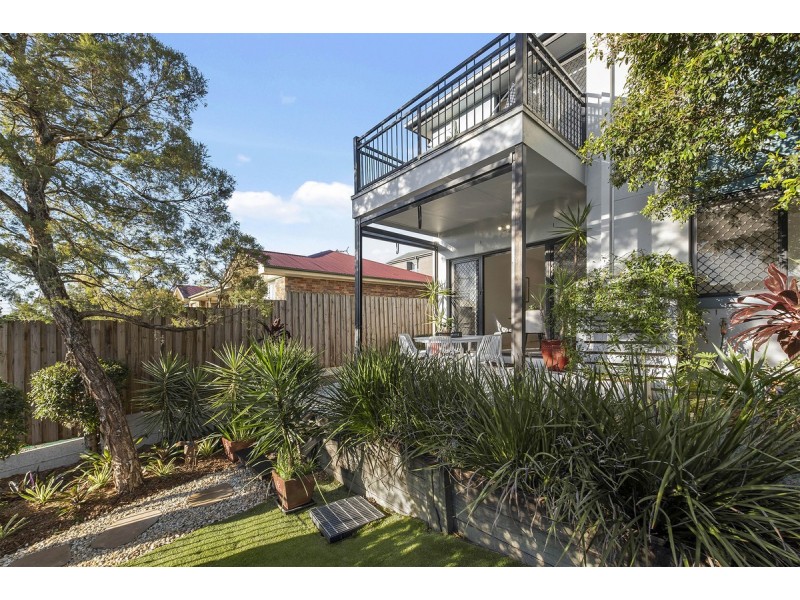 2/28 Oakwood Street, Annerley QLD 4103