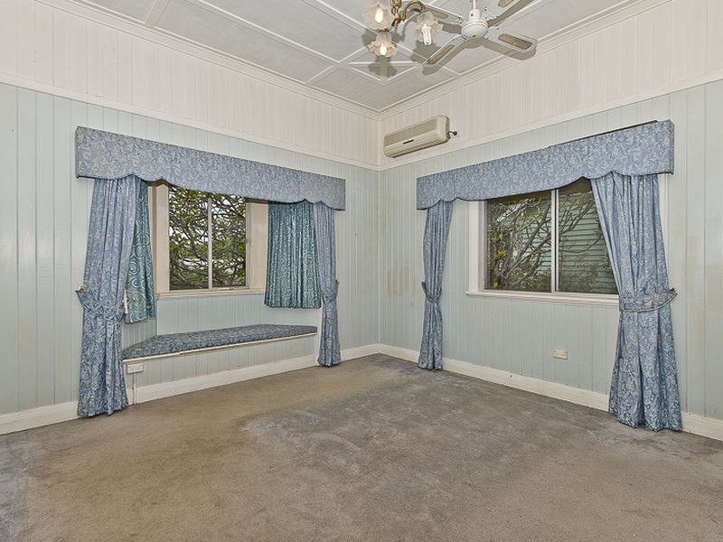 5 Luya Street, Fairfield QLD 4103