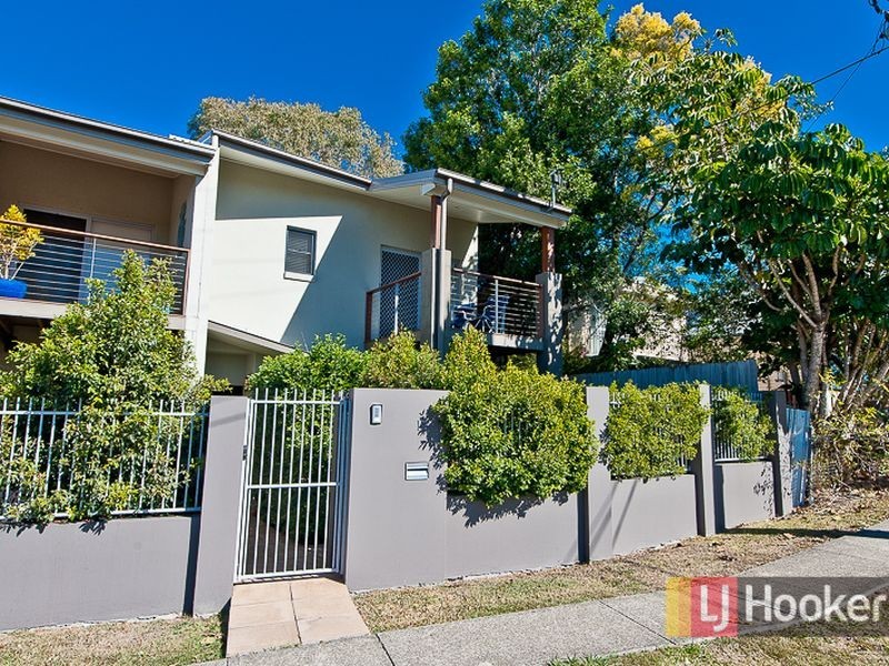1/96 Hyde Road, Yeronga QLD 4104