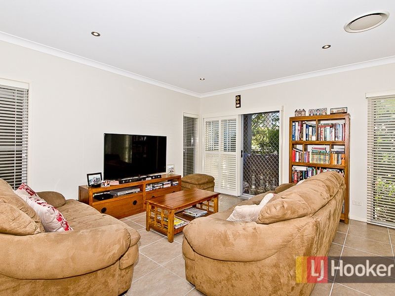 1/96 Hyde Road, Yeronga QLD 4104