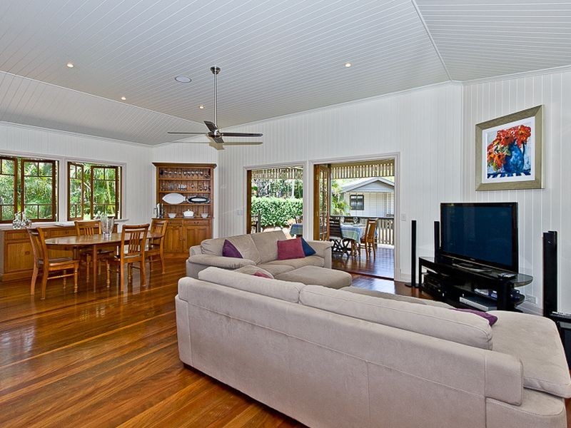 25 Illidge Street, Coorparoo QLD 4151