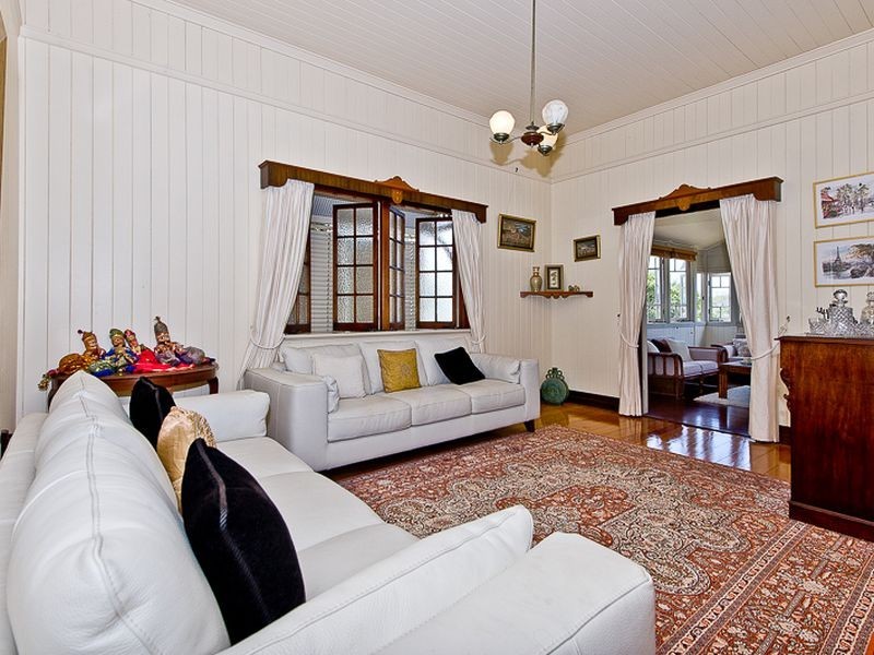 25 Illidge Street, Coorparoo QLD 4151