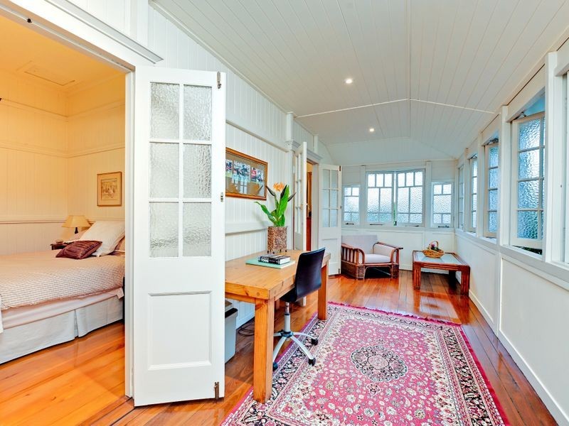 25 Illidge Street, Coorparoo QLD 4151