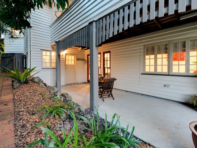 25 Illidge Street, Coorparoo QLD 4151