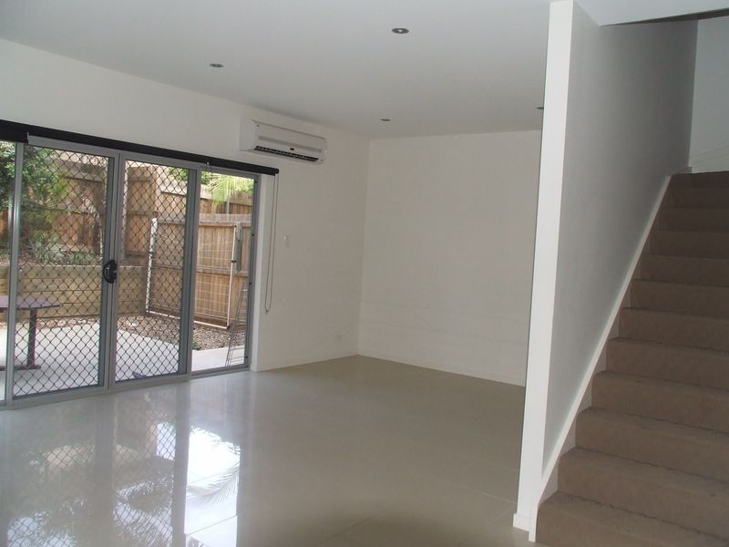 3/16 Broadmere Street, Annerley QLD 4103