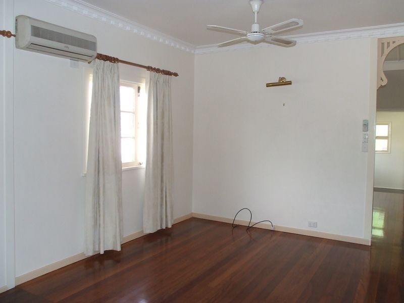 53 Dudley Street, Annerley QLD 4103