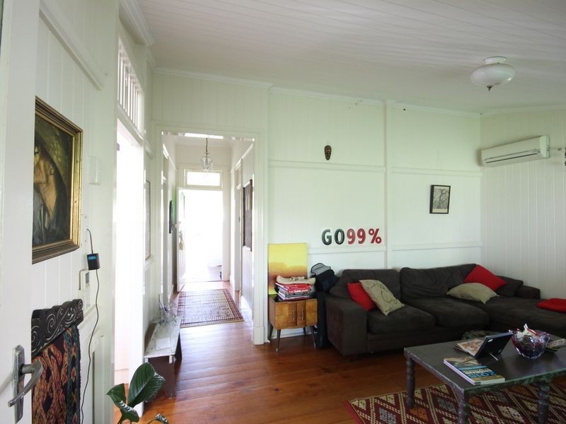 10 Park Road, Yeronga QLD 4104