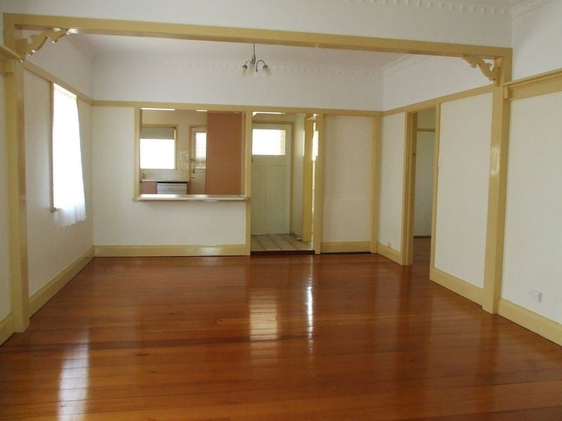 25 Broadmere Street, Annerley QLD 4103