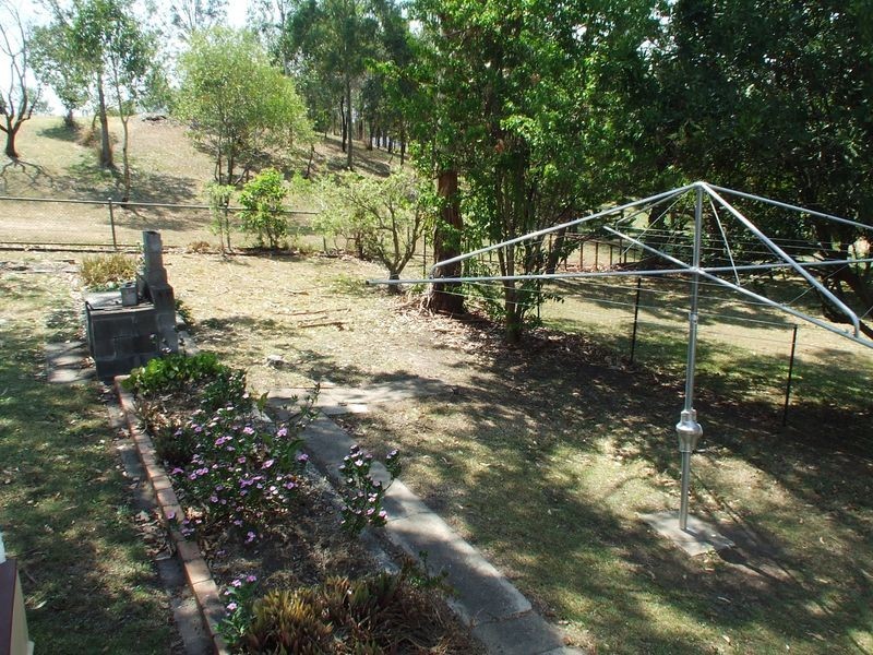 25 Broadmere Street, Annerley QLD 4103