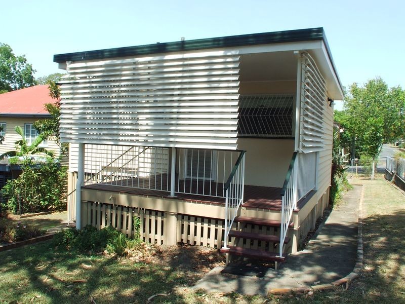 25 Broadmere Street, Annerley QLD 4103