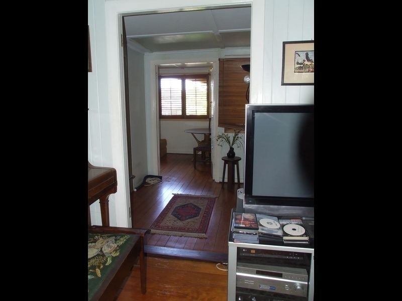 5 Luya Street, Fairfield QLD 4103