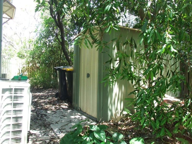 5 Luya Street, Fairfield QLD 4103